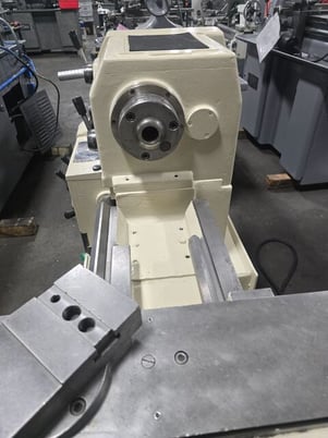14" x 40" Cadillac #CM1440, engine lathe, 1-17/32"spdl bore, 5C collet closer, foot brake - Image 6