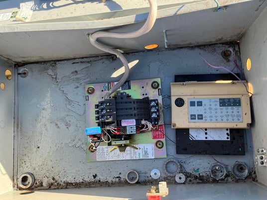 104 Amp. Asco #Series-300, automatic transfer switch, 480 Volts, 3-phase, 3-poles, Type 1 enclosure - Image 7