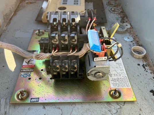 104 Amp. Asco #Series-300, automatic transfer switch, 480 Volts, 3-phase, 3-poles, Type 1 enclosure - Image 9