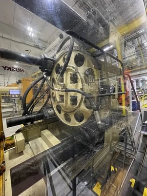 600 Ton, 65.1 oz., Husky #G600-RS85/85, horizontal plastic injection molders, 75.8" daylight, 40.15" x 40.15" - Image 3