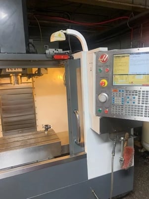Haas #VF-2, CNC vertical machining center, 20 automatic tool changer, 30" X, 16" Y, 20" Z, 8100 RPM, #40, 30 - Image 3