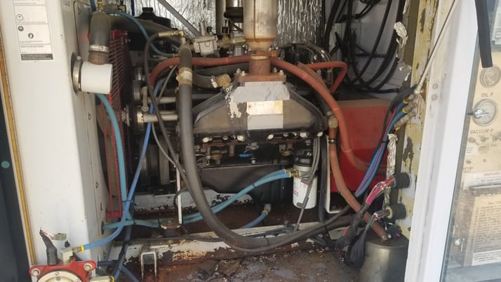 75 HP Enduro #Enduro-25, screw compressor, 1-stage, Cummins 5.7L NG engine, 2006 - Image 2