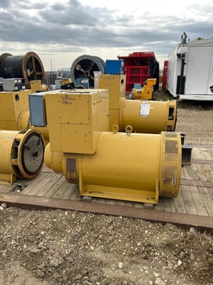 300 KW, 1800 RPM, Brown Boveri #527, Generator End, 3 phase, 375 kVA, 277/480 V - Image 3