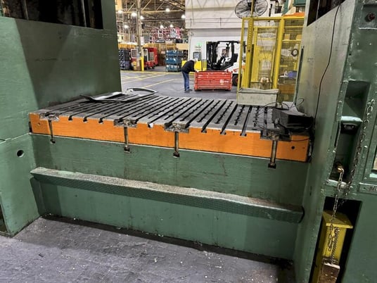 40 Ton, Danly #S2-450-96-54, straight side double crank, 20" stroke, 56" Shut Height, 12" adj., 25 SPM, 96" - Image 4