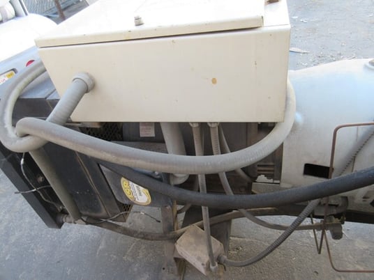 CompAir Hydrovane, rotary air compressor, 460 V Baldor motor - Image 10