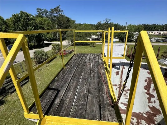 Platform / stairs for dive tanks, OSHA compliant - Image 3