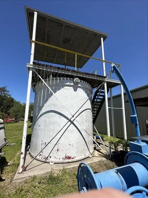 Platform / stairs for dive tanks, OSHA compliant - Image 8