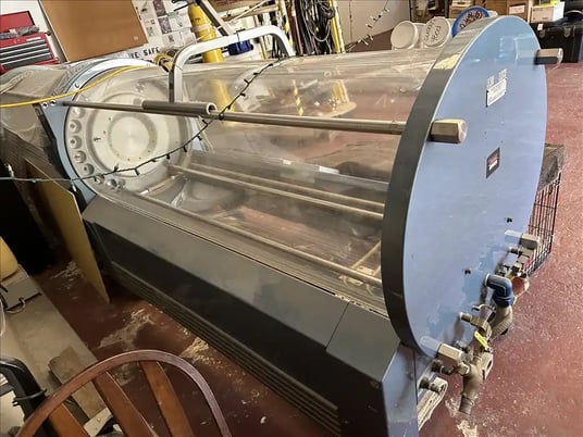 Medical Mono-Place chamber, Sechrist Industries, 32" medical chamber, 32" dia acrylic chamber, 9' long - Image 8
