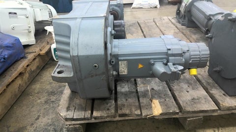 3000 RPM in, Sew #FH87BCM90S/BR/TF/RH1L/SB50, 13 RPM out, AC brake gear motor, 400 Volts - Image 3