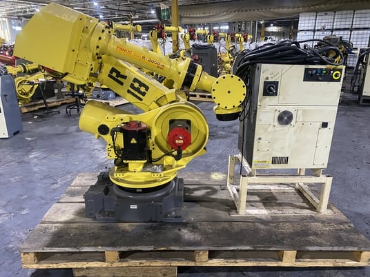 Fanuc, R-2000iA/210F, robot with R-30iB control, parts only - Image 1