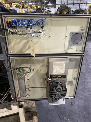 Fanuc, R-2000iA/210F, robot with R-30iB control, parts only - Image 7