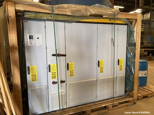 900 HP ABB, ACS880-37, Ultra Low-Harmonic Cabinet Drive, 480 VAC, floor standing, unused 2019 - Image 1