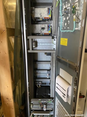 900 HP ABB, ACS880-37, Ultra Low-Harmonic Cabinet Drive, 480 VAC, floor standing, unused 2019 - Image 3