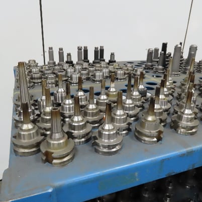 BT40 Caterpillar 40 tool holders Quick Change Heat Shrink 656 pieces & cart, huge lot - Image 3