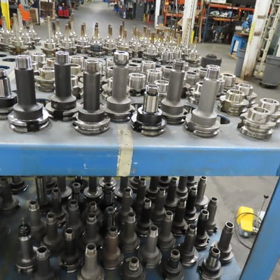 BT40 Caterpillar 40 tool holders Quick Change Heat Shrink 656 pieces & cart, huge lot - Image 7