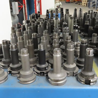 BT40 Caterpillar 40 tool holders Quick Change Heat Shrink 656 pieces & cart, huge lot - Image 10