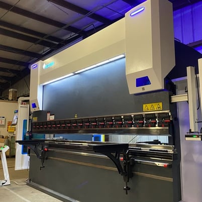 245 Ton, Accurl #Geniuspro-245T, hydraulic CNC Press Brake, 13' 1" overall, Delem DA66T Control, quick - Image 2