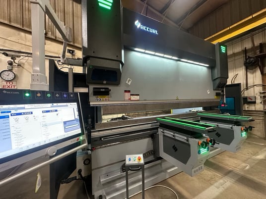 440 Ton, Accurl #GeniusPro440T, hydraulic CNC Press Brake, 13' 1" overall, Delem DA66S Control, WILA quick - Image 3