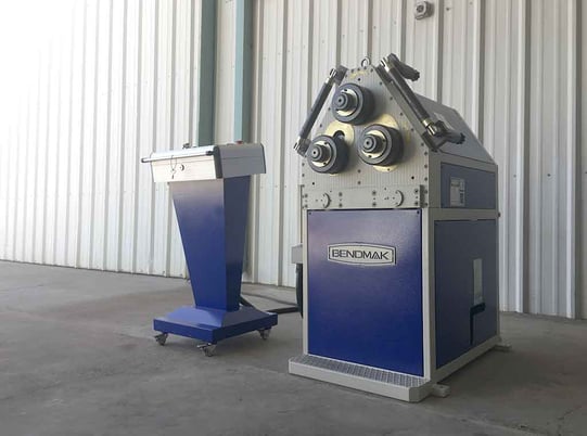 2" x 2" x 3/16" Bendmak #Pro-55, hydraulic angle roll, 6" roll diameter, Beckoff digital Control - Image 3