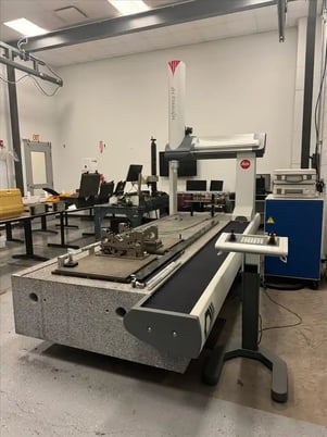 Leitz #Reference-HP-30.9.7, coordinate measuring machine, 120" x 53" table, 118.1"x, 35.4"y, 27.5'z, 41" btwn - Image 2