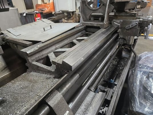 20" x 72" H.E.S., engine lathe with metric threading,loaded with tooling, 18-900 RPM, 15 HP - Image 5