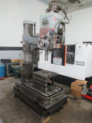 3.6'-11" Ikeda #RM1000, radial arm drill, power clamping, power elevation, box table, 3 HP - Image 3