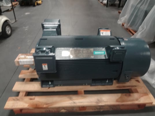 600 HP 1800 RPM Siemens, Frame 509/5010/5011, tefc, bb, new, 2300/4000 Volts (5 available) - Image 1
