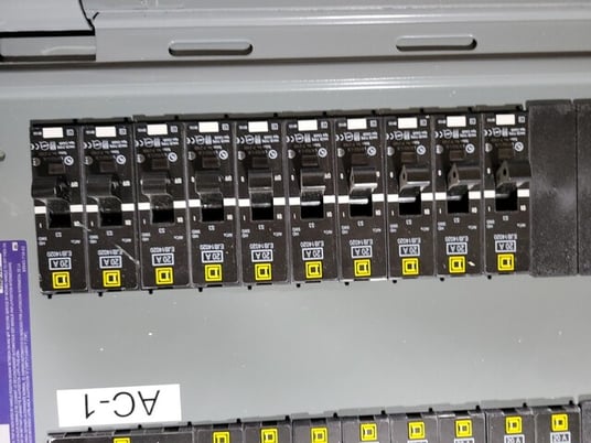 225 Amp. Square D, NF, Panelboard, 480Y/220V. 3PH 4W Superlogic TVS4IMA24P EJB34125 - Image 7