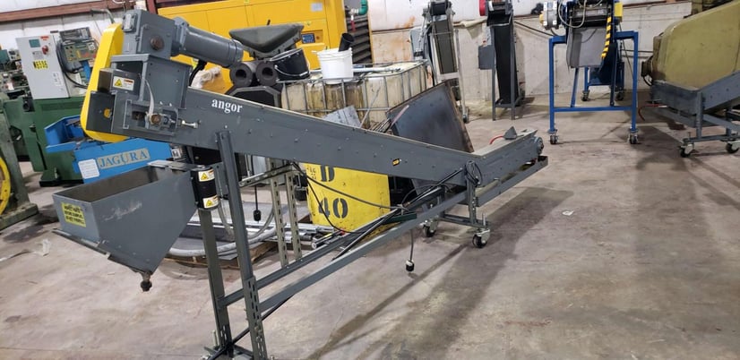 21" x 11.8" Angor #AMH-150, Unloading Parts Conveyor, 21" loading height, 52"/32" discharge height, 30 deg. - Image 1