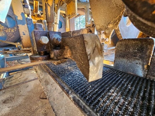 Baker #B2 Head Resaw, Diesel, Electric Start - Image 9