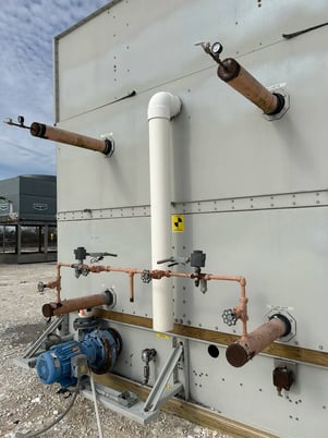 1218 Ton, Frick #IDC2-2436-2506-240, Evaporative Condenser, 7.5 HP, 1200 GPM, 300 psi, R-717, 2003 - Image 9