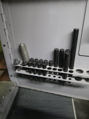 7.5 Ton, Auto-Sert #AS-7.5, hydraulic hardware insertion press, 20" throat, 6" stroke,vibratory bowl feed - Image 4