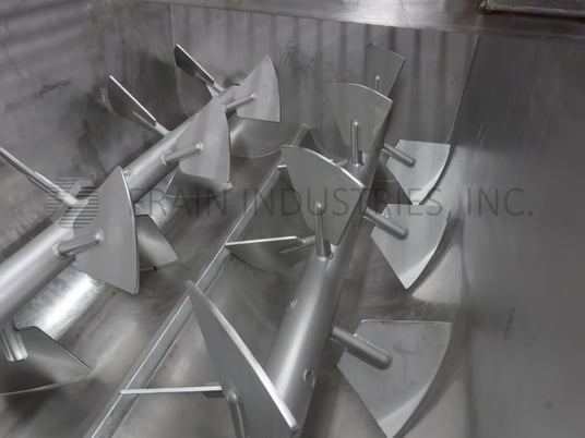 130 cu.ft. AMFEC American Food Equip Co. #510, 304 Stainless Steel, dual shaft mixer - Image 2