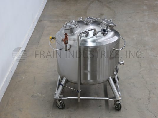 105 gallon DCI, 316L Stainless Steel, insulated & jacketed tank, 36" dia. x 24" side wall - Image 3
