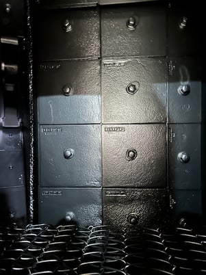 Mesh Belt Shot Blasters 27.5" Wire Mesh Belt Shot Blaster - Image 3