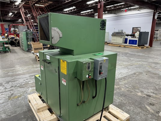 10" x 12" Rapid #1012.K, granulator, 7.5 HP w/ blower, 3 knife open rotor, 4" diameter discharge - Image 6