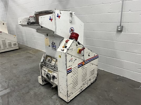 11" x 20" MPG #M1120, granulator, 15 HP, starter Control, 21 blade staggerd knife rotor, bolt on blades - Image 5