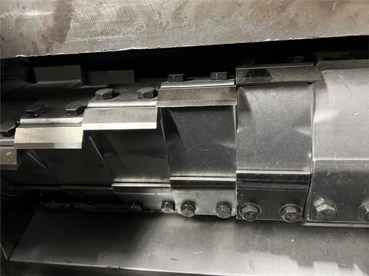 11" x 20" MPG #M1120, granulator, 15 HP, starter Control, 21 blade staggerd knife rotor, bolt on blades - Image 8