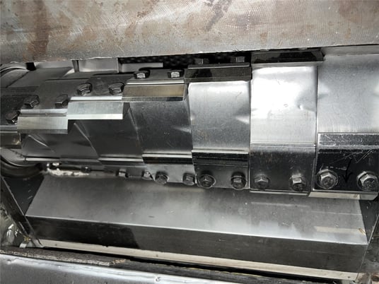 11" x 20" MPG #M1120, granulator, 15 HP, starter Control, 21 blade staggerd knife rotor, bolt on blades - Image 9