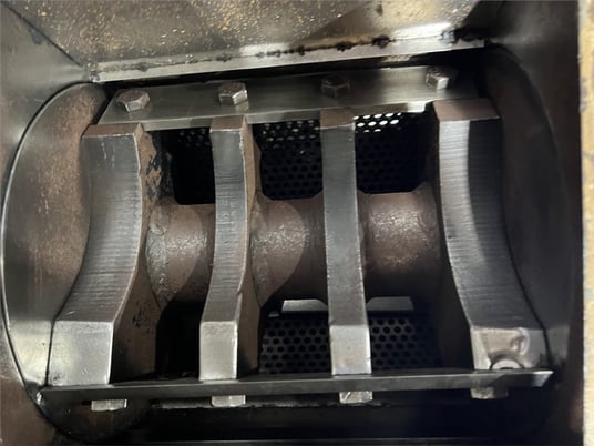 12" x 12" Cumberland #12X12, granulator, 20 HP, 3 knife open rotor, 2 bed knives, airveyor discharge - Image 2