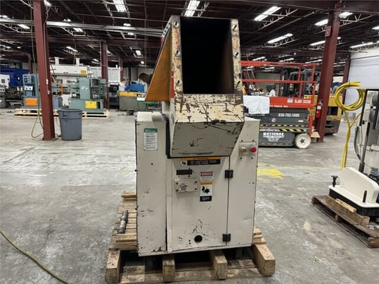 12" x 12" Cumberland #12X12, granulator, 20 HP, 3 knife open rotor, 2 bed knives, airveyor discharge - Image 5