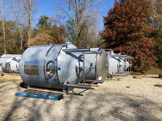 Craftwerk #100-BBL, Stainless Steel Jacketed Insulated Unitank, 100.5" outside dimension, 183" H, 3 Cooling - Image 5