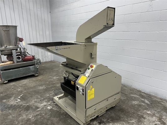 8" x 24" Conair #CLS-824, granulator, 5 HP - Image 1