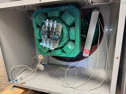 625 KW, 1800 RPM, Marathon Synchronous Alternator, Frame 573, single bearing, 480Y/277 Volts, new unused - Image 2