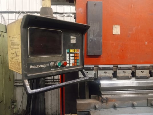 110 Ton, Amada, hydraulic press brake, 10' overall, Hurco Autobend 5C, foot pedal - Image 3