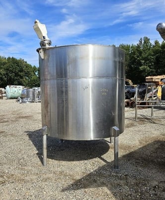 1500 gallon Stainless Steel Mix Tank, 6' 6" diameter x 6' T/T - Image 1