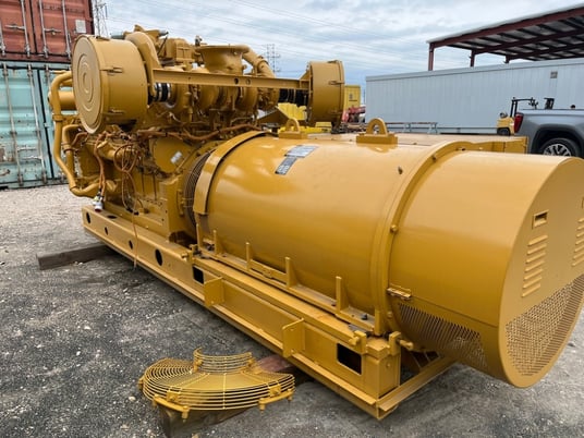 1101 KW Caterpillar #3512C, Land electric gensets, 600 Volts, Kato 6P6-3300 genends, rebuilt (2 available) - Image 4