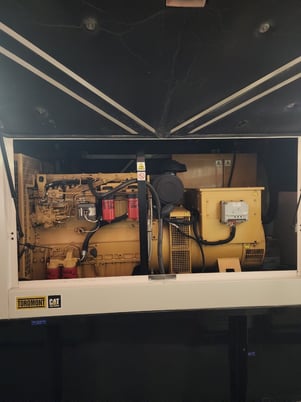 100 KW Caterpillar #D100P1, diesel generator, 120/308 Volts, 3 phase - Image 4