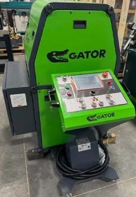 2" x 2" x .188" Gator #GAR60, hydraulic double pinch angle roller, 7.5 HP, 6.97" roll diameter, 2.37" shaft - Image 1