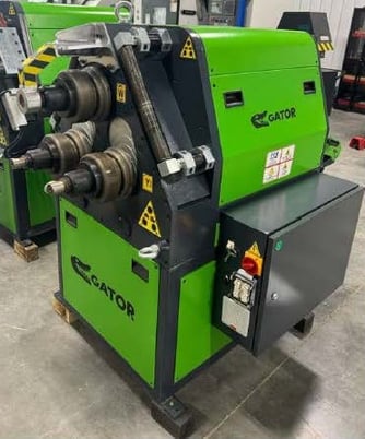 2" x 2" x .188" Gator #GAR60, hydraulic double pinch angle roller, 7.5 HP, 6.97" roll diameter, 2.37" shaft - Image 2